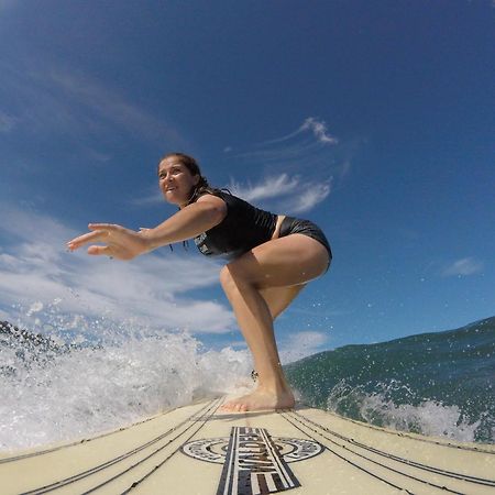 Hotel Perico Azul & Surf Camp Jacó Екстериор снимка