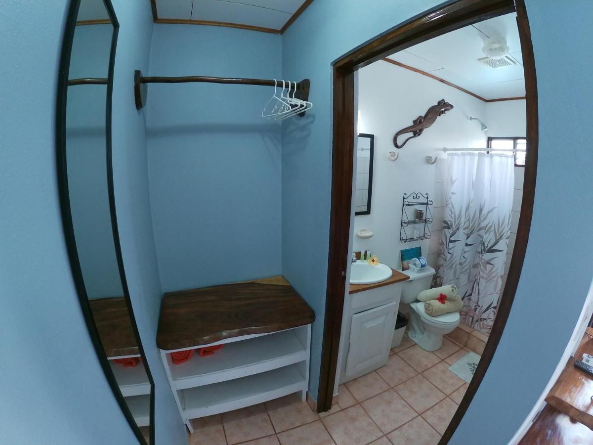 Hotel Perico Azul & Surf Camp Jacó Екстериор снимка